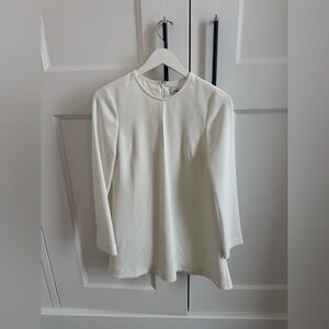 Beautiful Elizabeth and James dress, flared sleeves